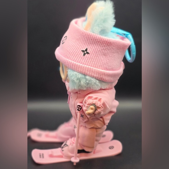 Labubu Outfit - Picture 2 of 2